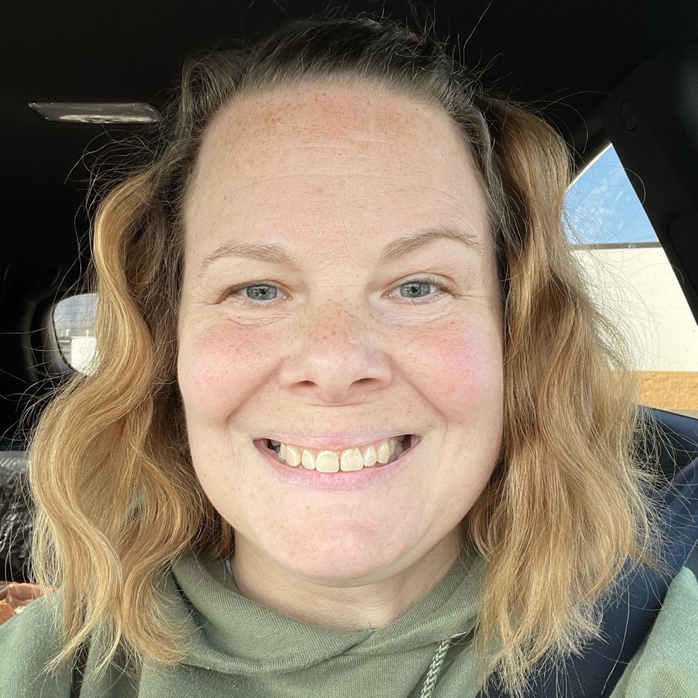 Meet your Posher, Roxann